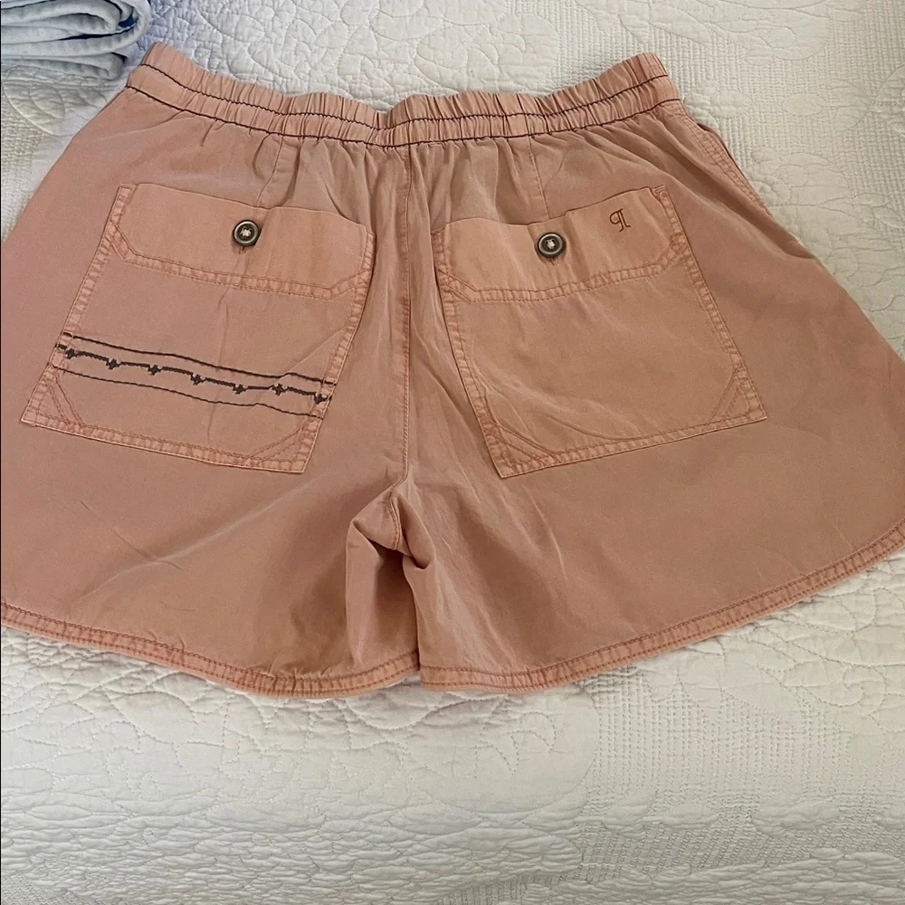 Anthropologie embroidered short - Picture 2 of 3